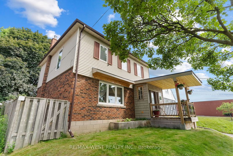 Preview image for 44 Holswade Rd, Toronto