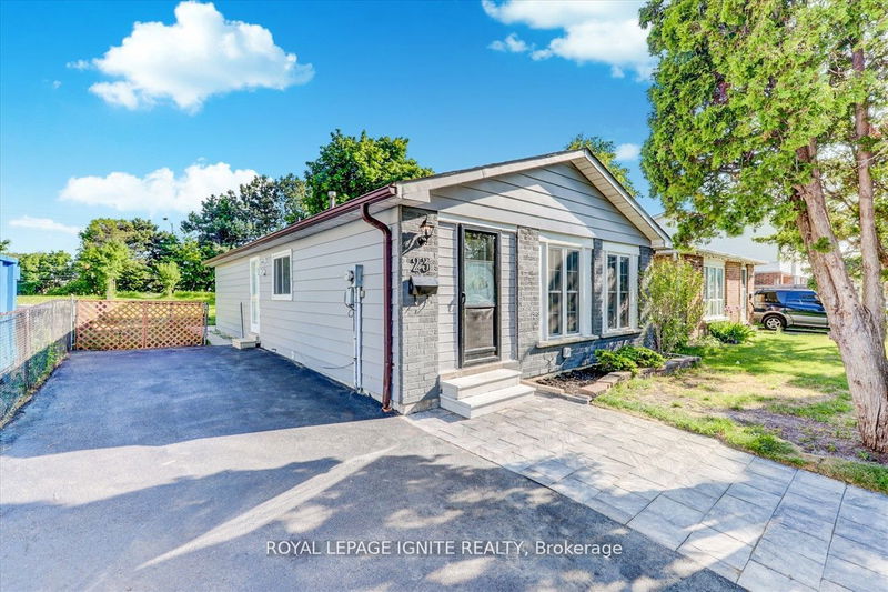 Preview image for 23 Gemshaw Cres, Toronto