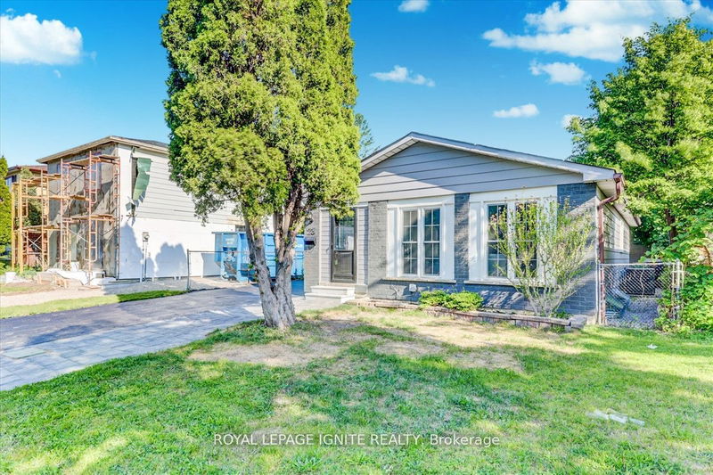 Preview image for 23 Gemshaw Cres, Toronto