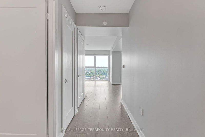 Preview image for 225 Village Green Sq #1909, Toronto