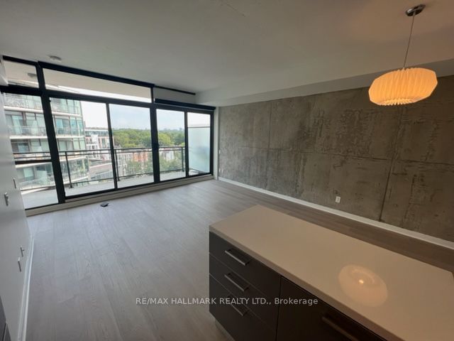 Preview image for 319 Carlaw Ave #906, Toronto