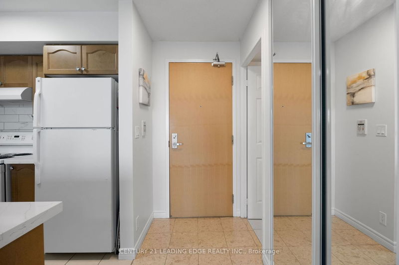 Preview image for 68 Grangeway Ave #1708, Toronto