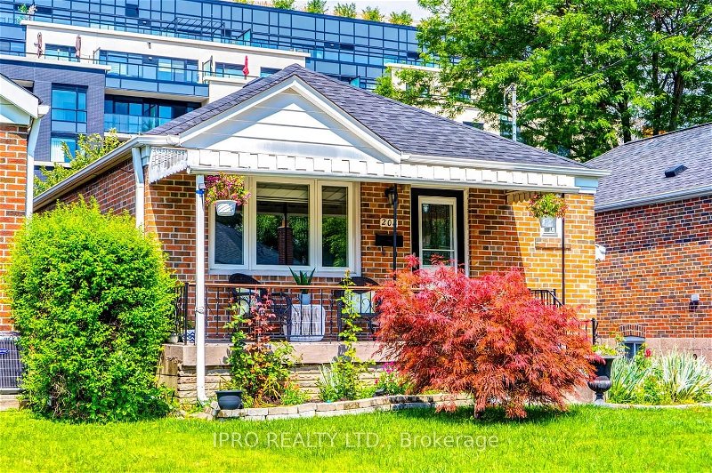 Preview image for 208 Westview Blvd, Toronto
