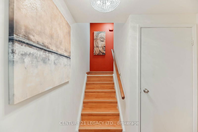 Preview image for 44 Chester Le Blvd #12, Toronto