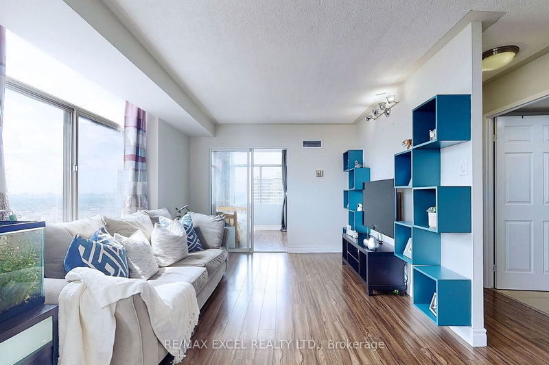 Preview image for 88 Alton Towers Circ #1803, Toronto