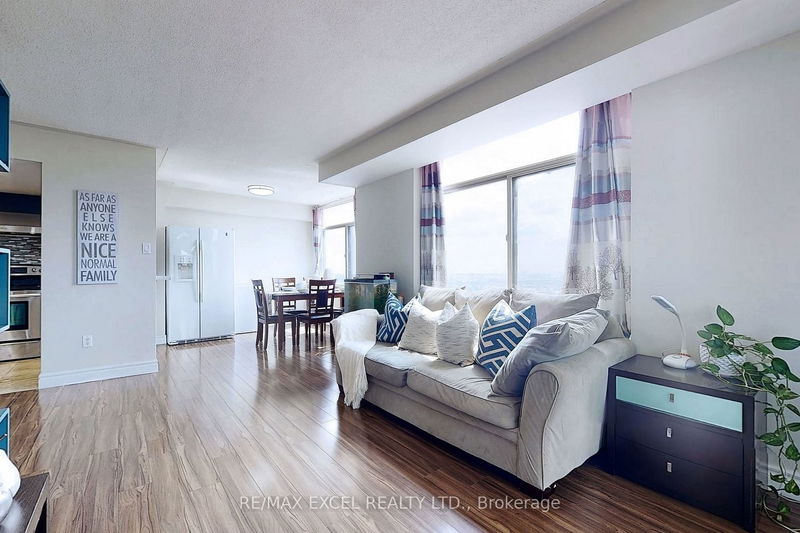 Preview image for 88 Alton Towers Circ #1803, Toronto
