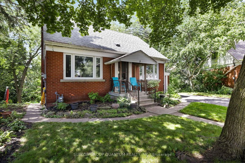 Preview image for 3 Glenfield Cres, Toronto