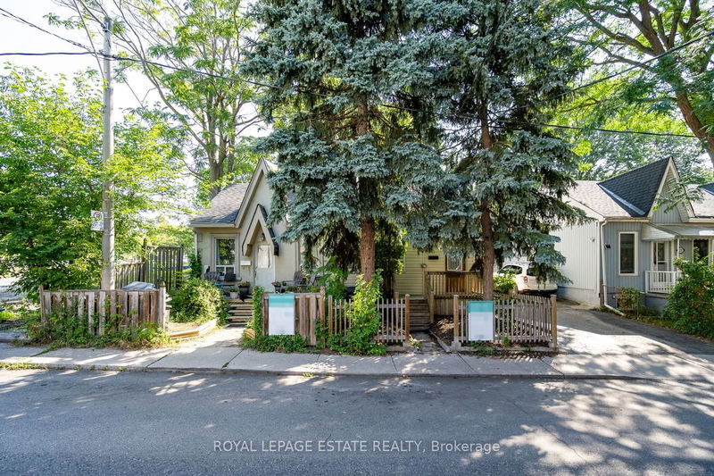 Preview image for 243 Munro St, Toronto