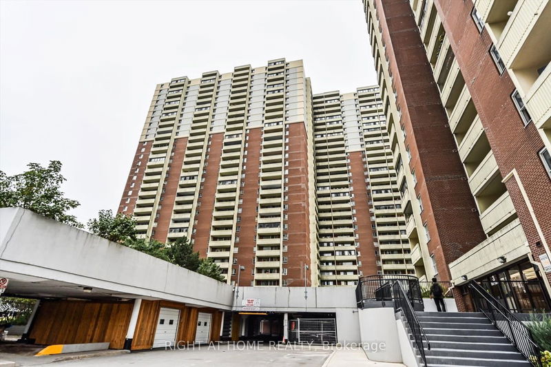 Preview image for 1 Massey Sq #2814, Toronto