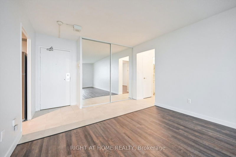 Preview image for 1 Massey Sq #2814, Toronto