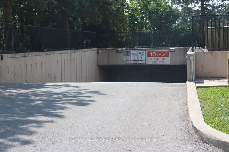 Preview image for 2550 Pharmacy Ave #209, Toronto