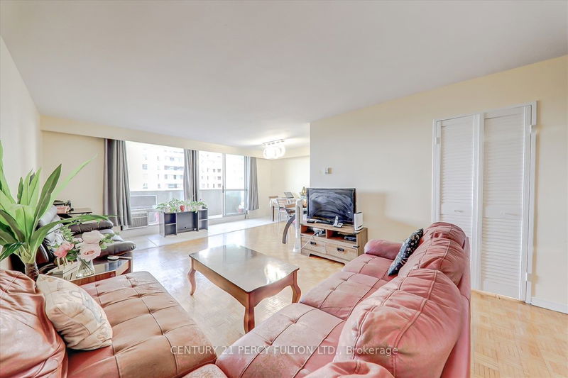Preview image for 5 Massey Sq #2217, Toronto