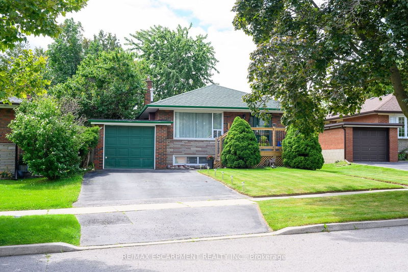 Preview image for 79 Chandler Dr, Toronto