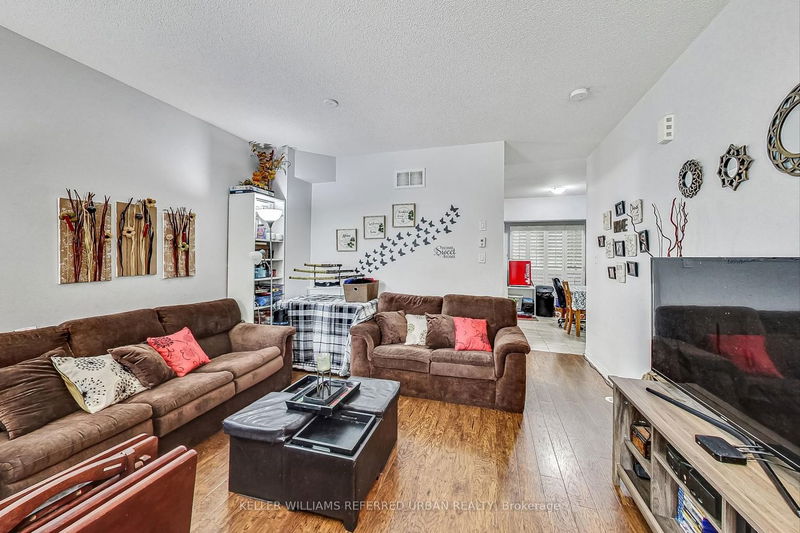 Preview image for 397 Beechgrove Dr #65, Toronto
