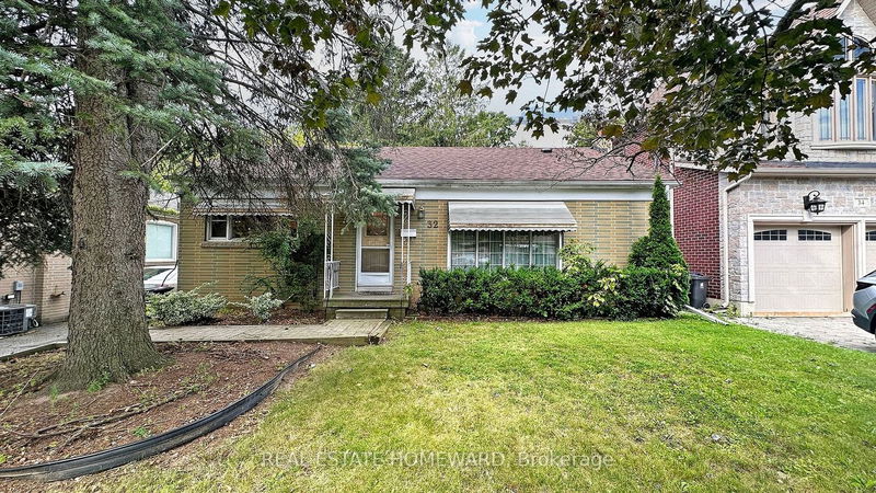 Preview image for 32 Moran Rd, Toronto