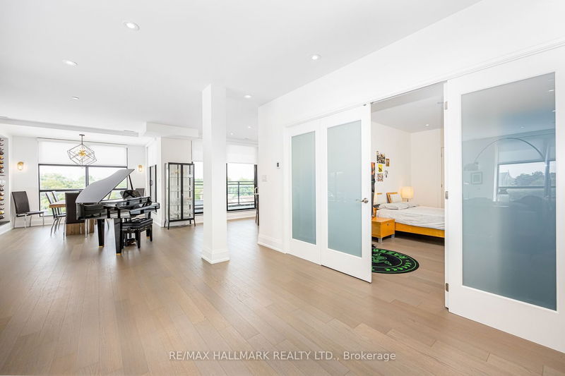 Preview image for 365 Beech Ave #401, Toronto