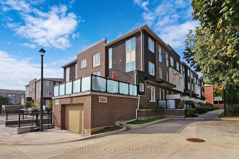 Preview image for 35 Heron Park Pl #1, Toronto