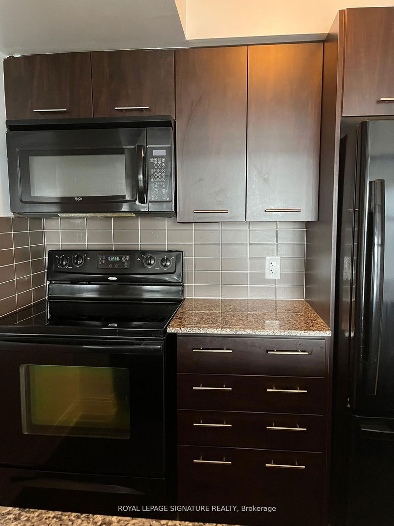 Preview image for 125 Village Green Sq #3807, Toronto