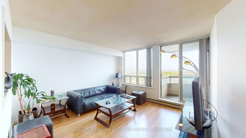 Preview image for 160 Alton Towers Circ #1409, Toronto