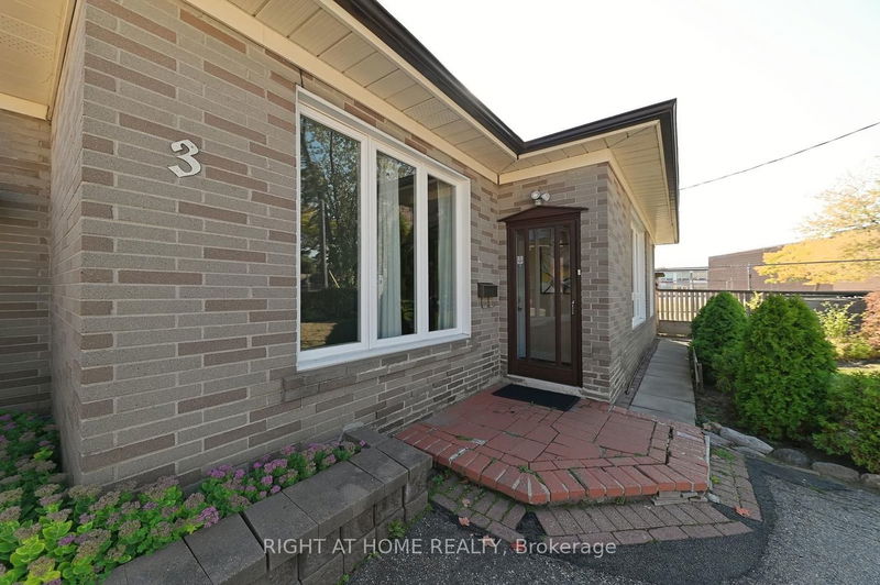 Preview image for 3 Delbert Dr, Toronto
