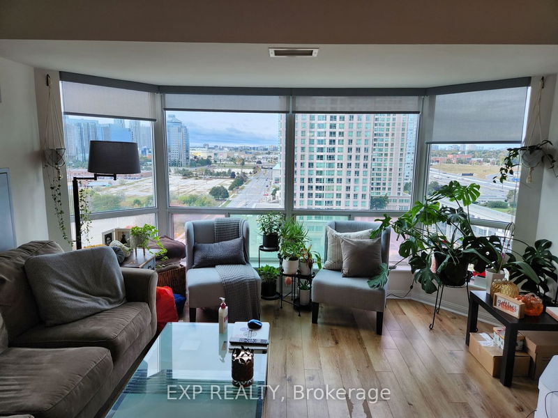 Preview image for 1 Lee Centre Dr #1511, Toronto