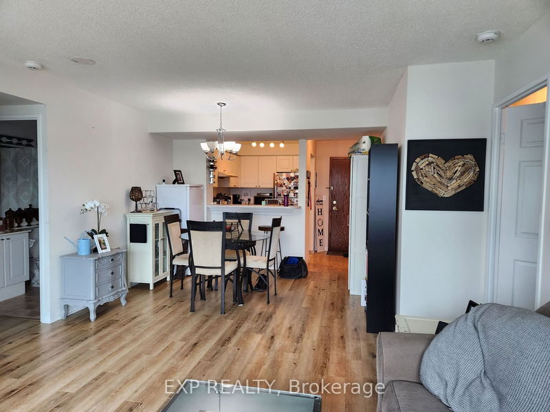 Preview image for 1 Lee Centre Dr #1511, Toronto