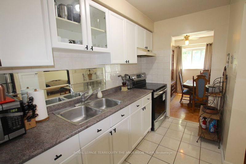 Preview image for 301 Washburn Way #5, Toronto
