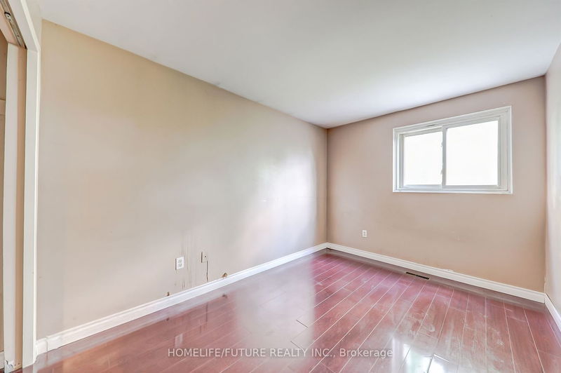 Preview image for 27 Wellpark Blvd, Toronto