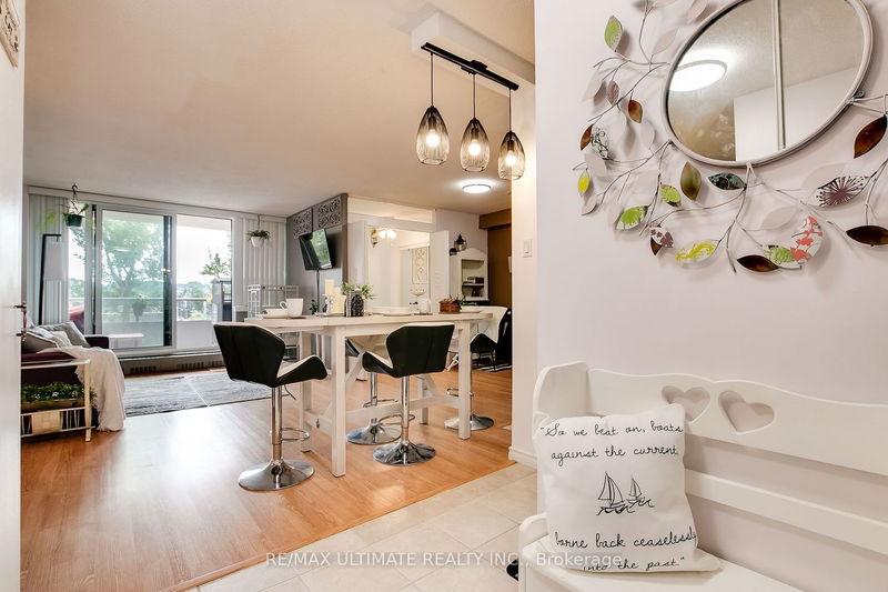 Preview image for 15 Torrance Rd #304, Toronto