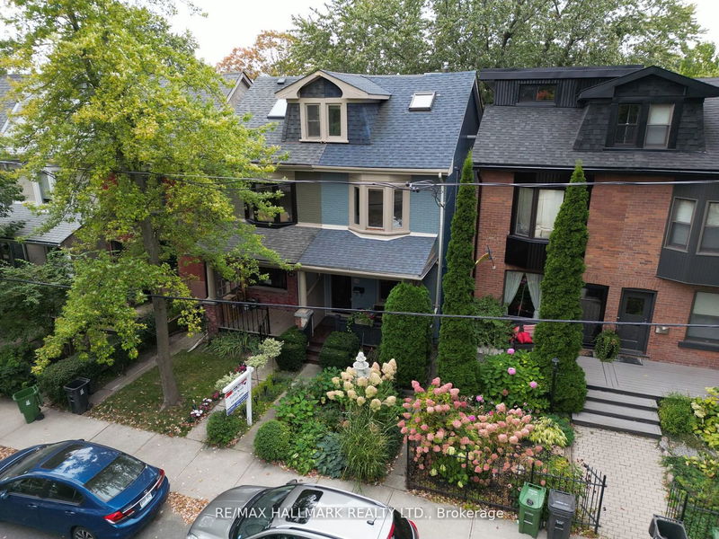 Preview image for 168 Curzon St, Toronto