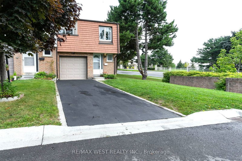 Preview image for 15 Guildwood Pkwy #16, Toronto