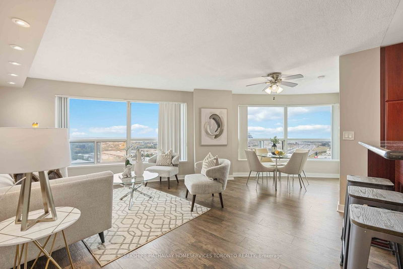 Preview image for 38 Lee Centre Dr #2103, Toronto