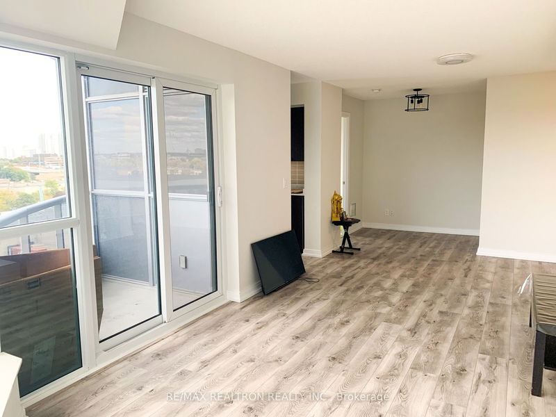 Preview image for 151 Village Green Sq #808, Toronto