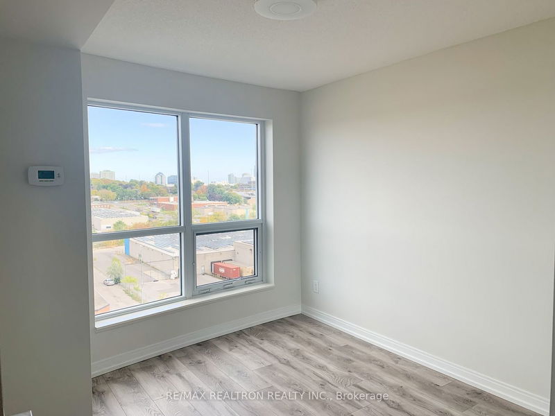 Preview image for 151 Village Green Sq #808, Toronto