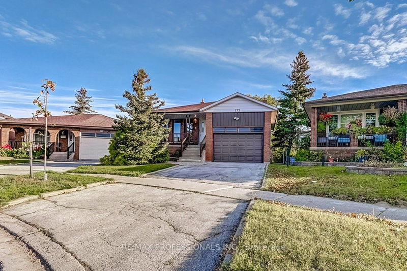Preview image for 172 Robbinstone Dr, Toronto