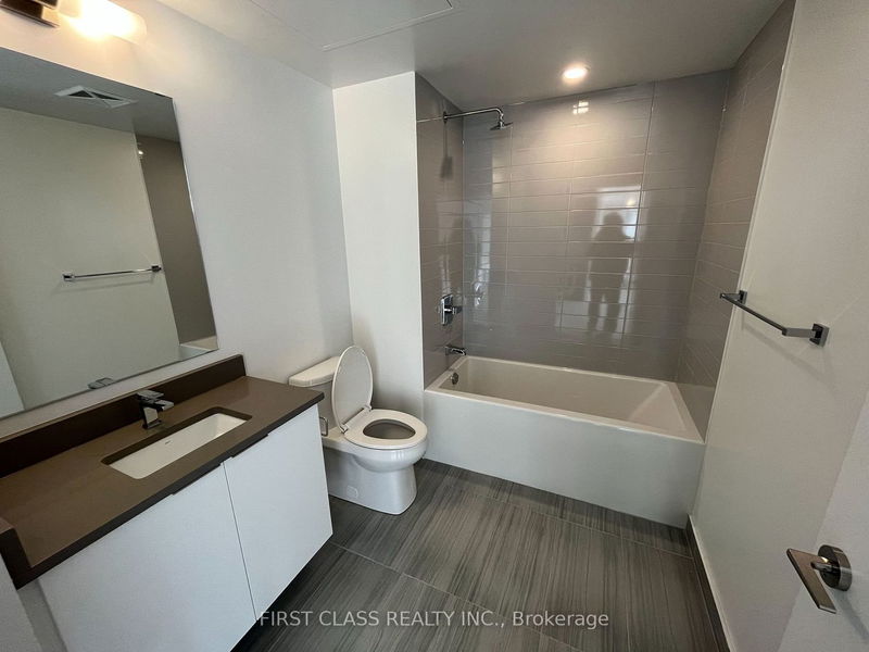 Preview image for 2033 Kennedy Rd #722, Toronto