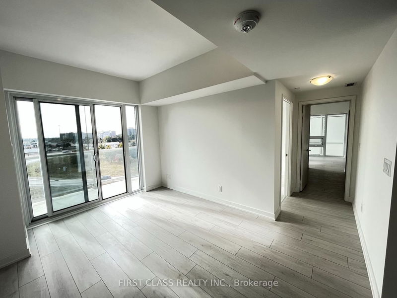 Preview image for 2033 Kennedy Rd #722, Toronto