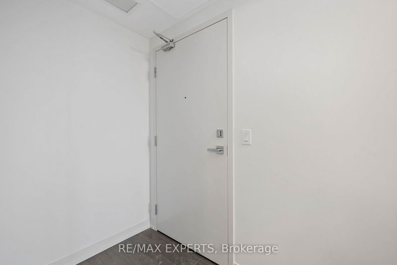 Preview image for 90 Glen Everest Rd #817, Toronto