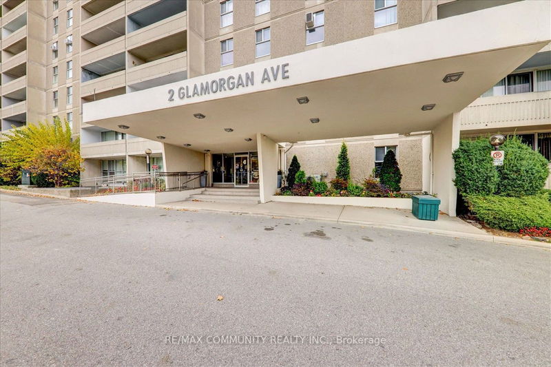 Preview image for 2 Glamorgan Ave #512, Toronto