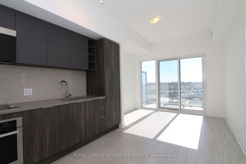 Preview image for 2033 Kennedy Rd #1911, Toronto
