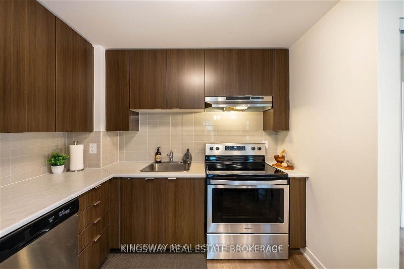 Preview image for 70 Orchid Place Dr #12, Toronto
