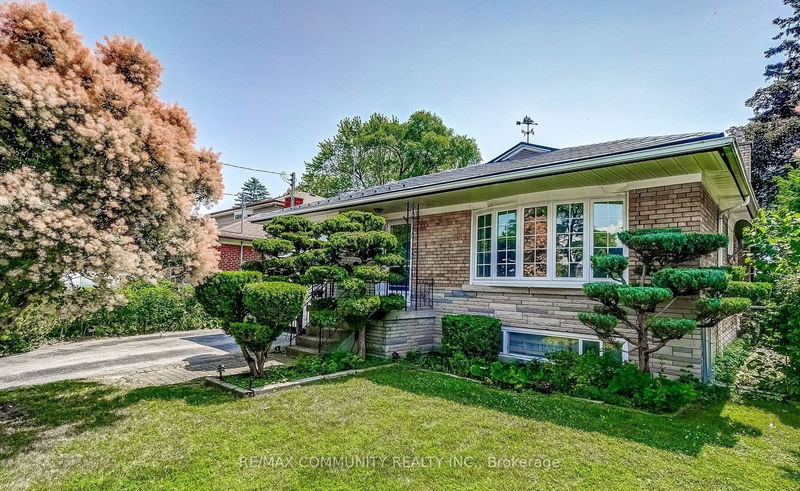 Preview image for 118 Perivale Cres, Toronto