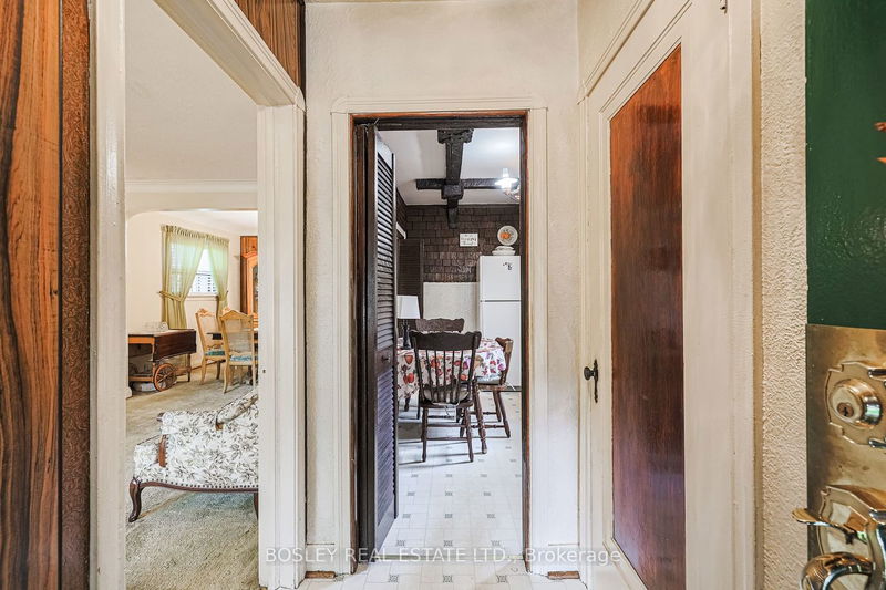 Preview image for 11 Elswick Rd, Toronto