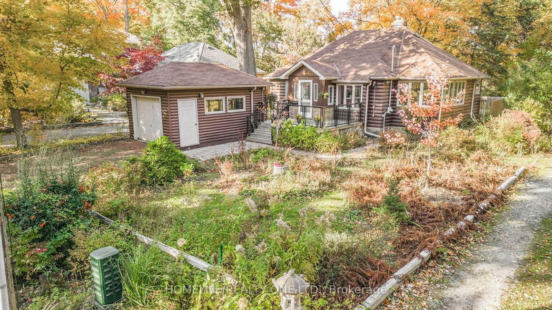 Preview image for 293 Beechgrove Dr, Toronto