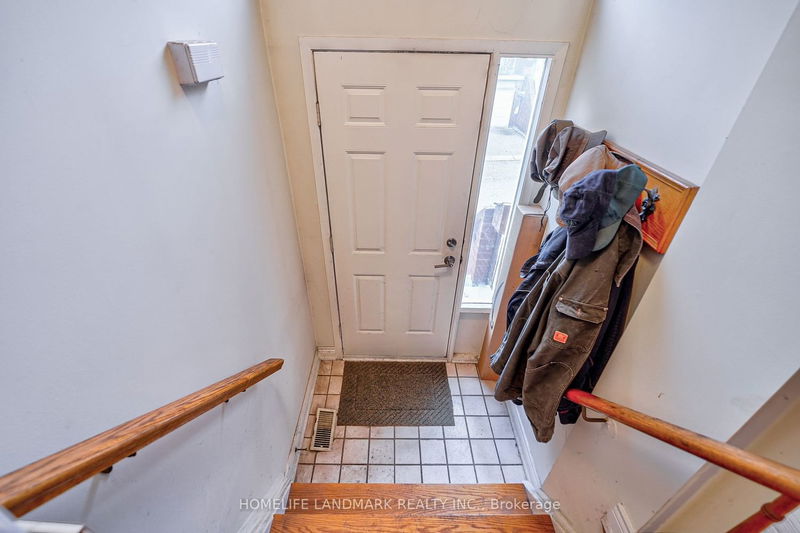 Preview image for 10 Reidmount Ave #7, Toronto