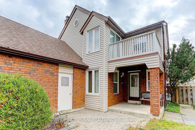 Preview image for 8 Chapeltown Cres, Toronto