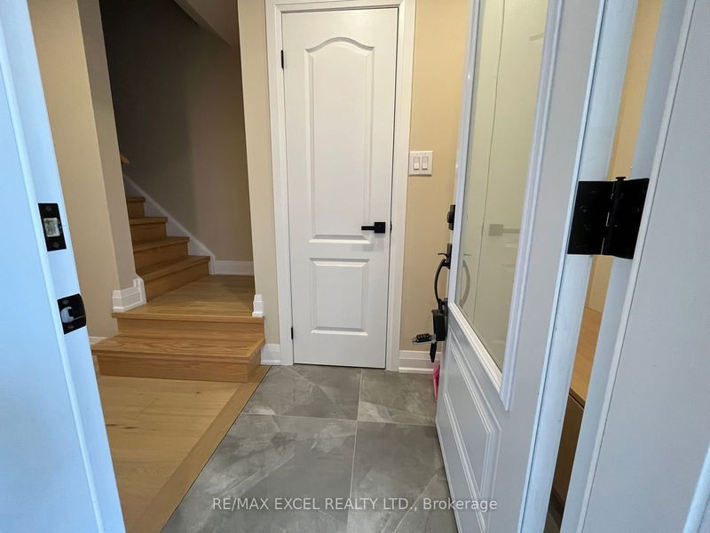 Preview image for 48 Truro Cres, Toronto