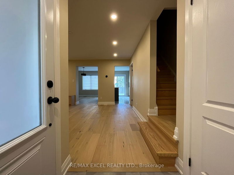 Preview image for 48 Truro Cres, Toronto