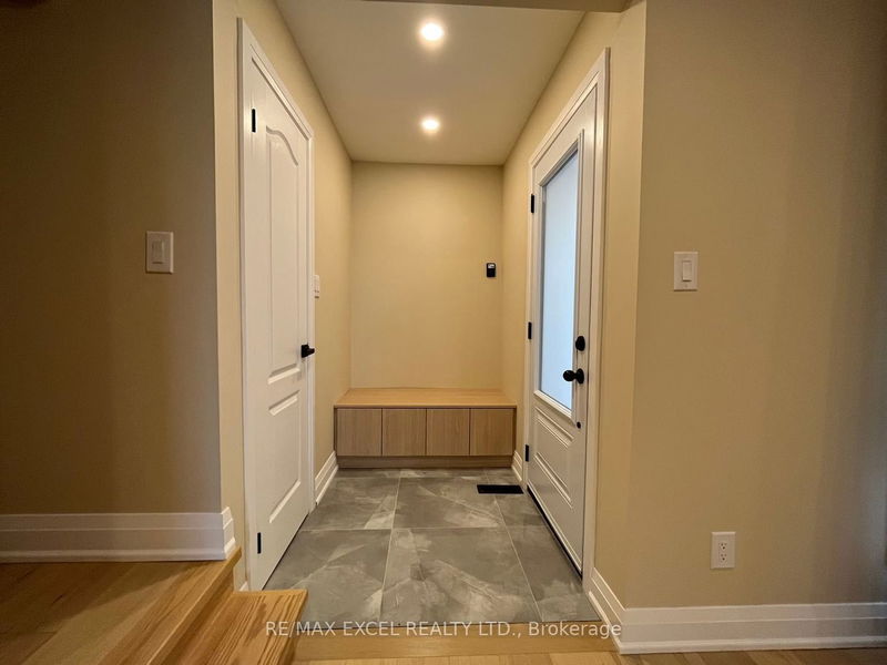 Preview image for 48 Truro Cres, Toronto