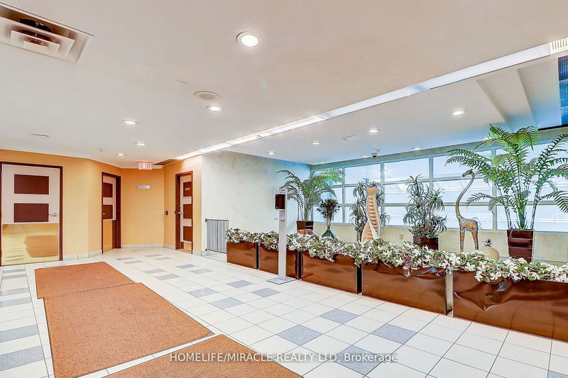 Preview image for 3050 Ellesmere Rd #810, Toronto